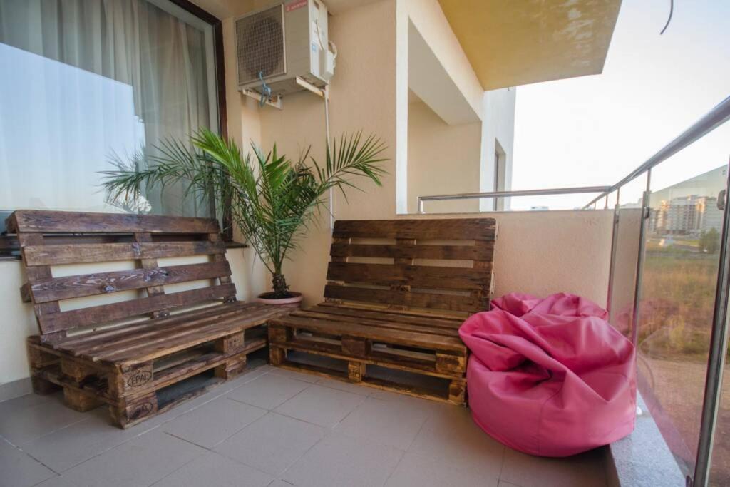 Ferienwohnung Summerland, 30M From Beach&Best Clubs, Nuba, Fratelli, Ammos Mamaia Exterior foto